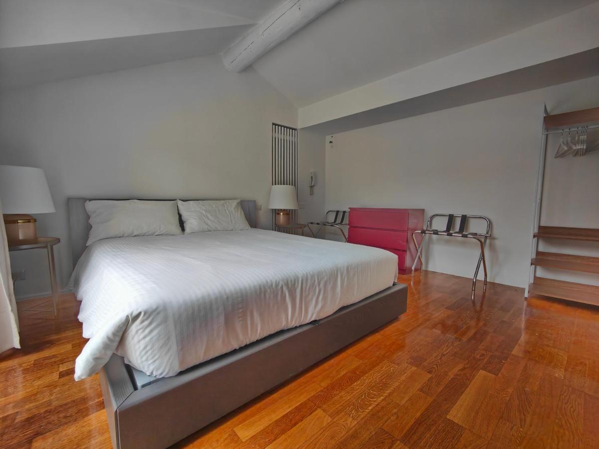 Crocetta - Design Apartment With Terrace Milán Exterior foto